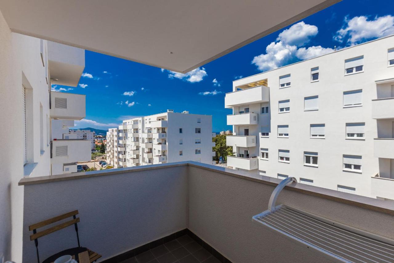 Tanja Modern Apartment With Balcony And Parking Garage Zadar Exterior photo